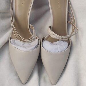 Ann Taylor Amabella Faux Leather Cream Backless Kitten Heels - Size 9M
